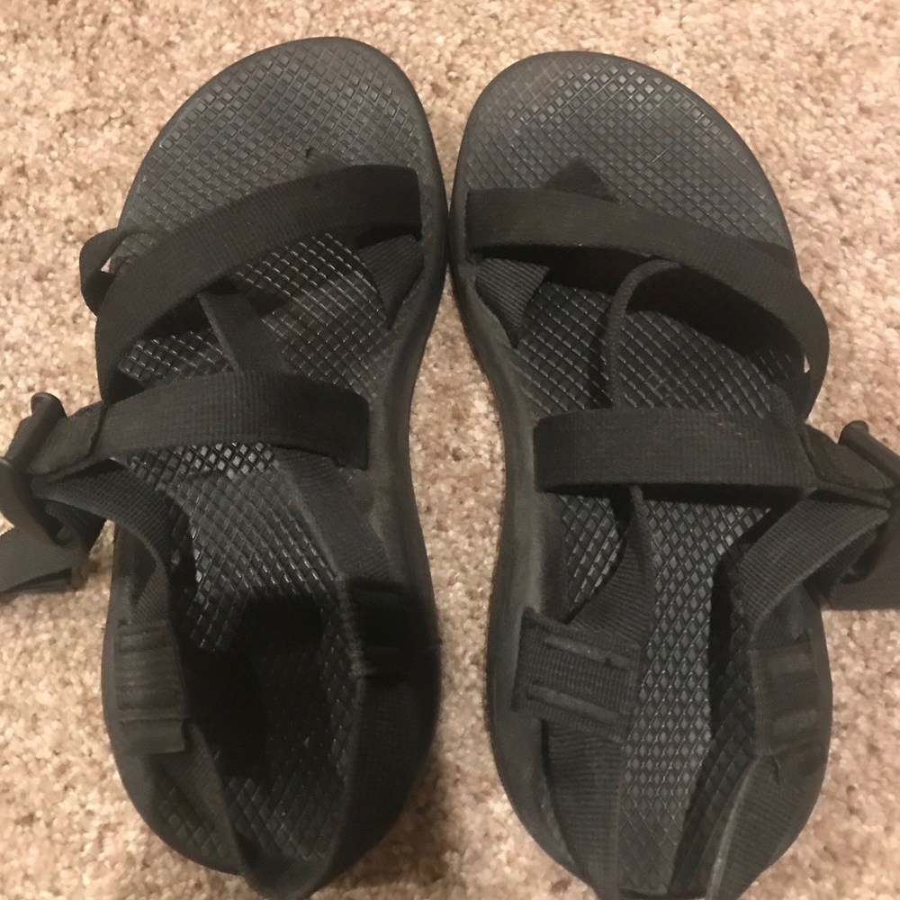 Black lightly worn Chacos